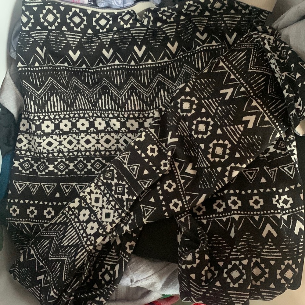Black and white leggings